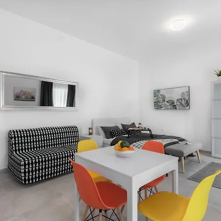 Apartment Tara & Ana Pula